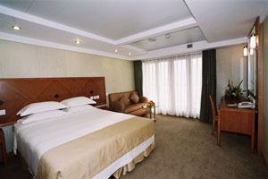 星际领航号游轮豪华套房