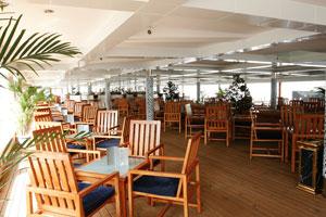 星际领航号游轮阳光吧