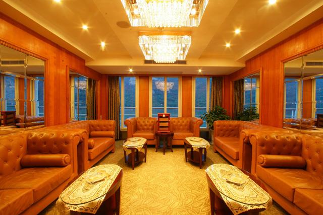 世纪江山如诗游轮雪茄吧