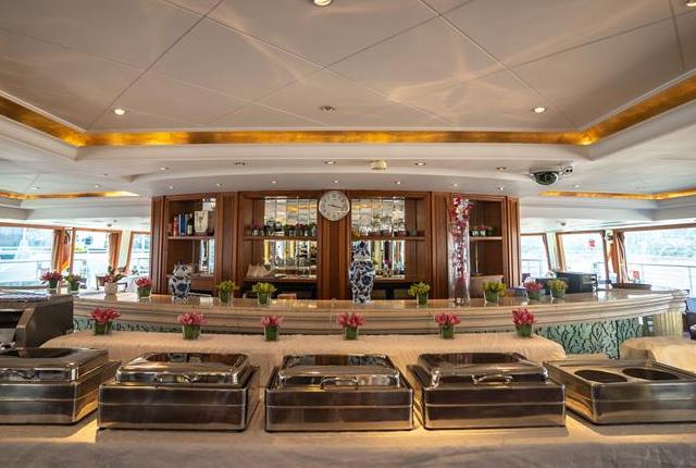 星际水晶号游轮VIP餐厅