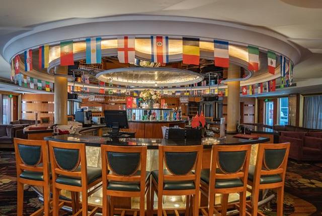 星际水晶号游轮多功能厅酒吧