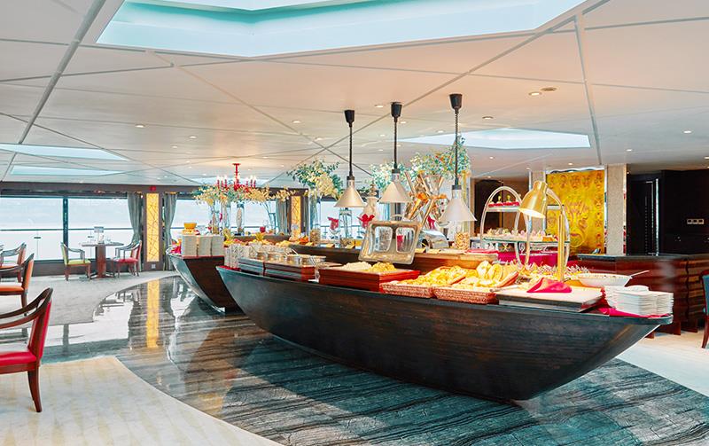 长江神话号游轮VIP餐厅