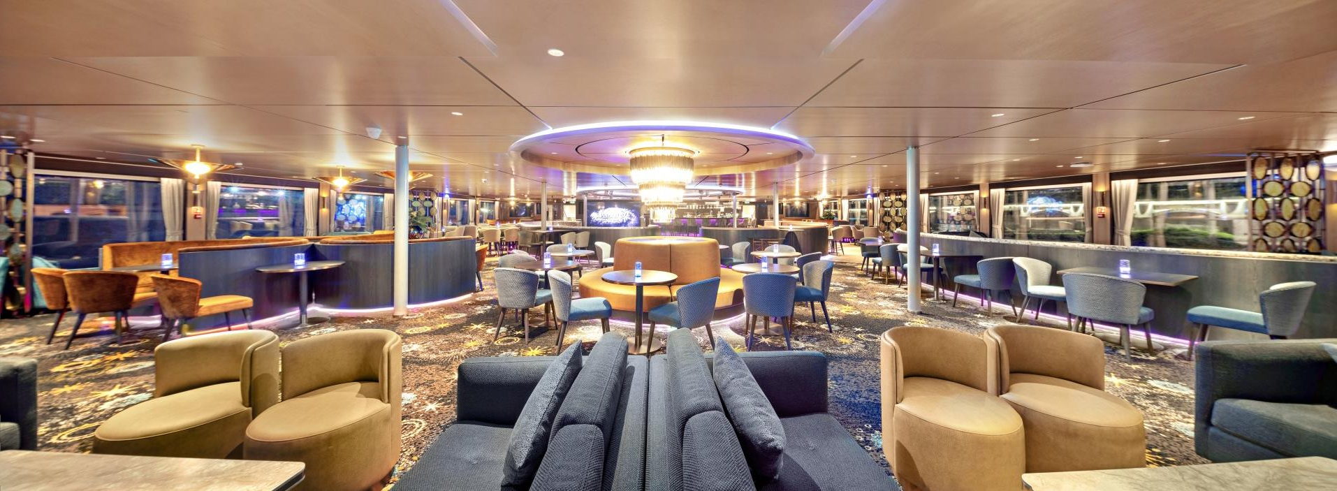 世纪绿洲号酒吧图片