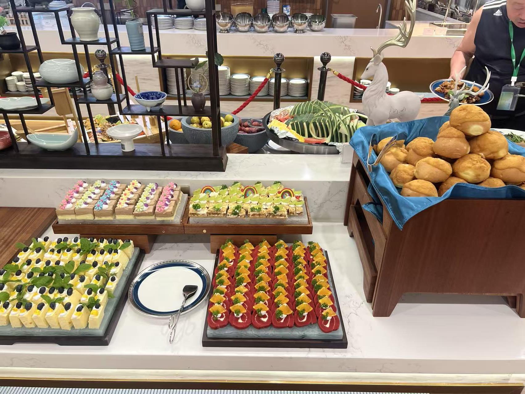 长江如歌号云芈阁餐厅图片