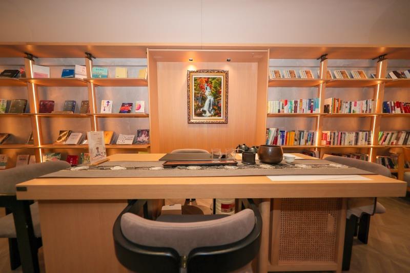 林都号书屋茶室医疗车厢