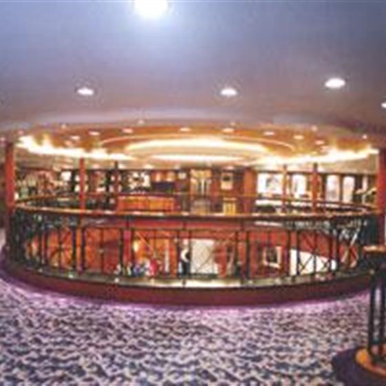 维多利亚凯蒂号游轮凯蒂号游轮旋转楼梯