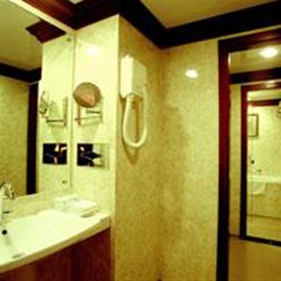 长江一号游轮游轮神州套房S--卫生间_resize