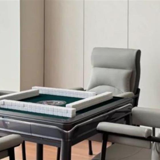 揽月游轮棋牌室